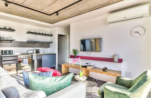 Schotsche Kloof Apartamento | Lux Bo Kaap Apartment | Pool Deck |Mountain Views
