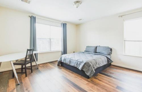 Houston Chalet De Esquí | Lux Comfy Home Mins To NW Med Hospital Airport!