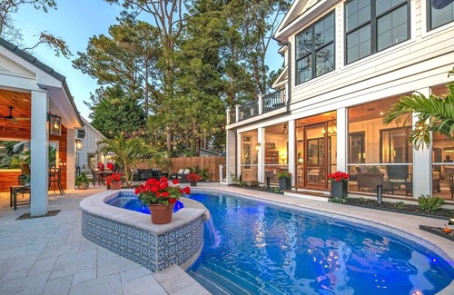 Rehoboth by the Sea Villa | Lux Estate: 9BR, 8.5BA + Cottage, Walk to Beach