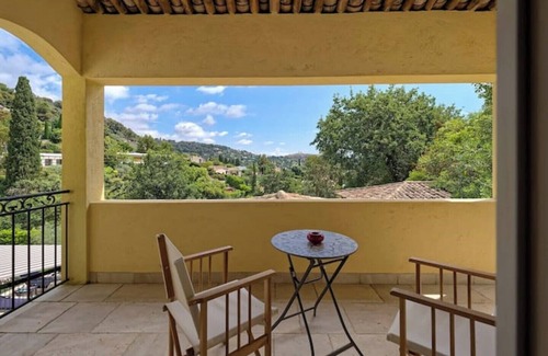 La Colle-sur-Loup Villa | Luxury Stay in Cote Dazur, Provence-alpes-côte D'azur, France