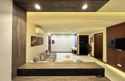 Lahore Apartamento | Lux Haven 2-Bedroom Apartment - Prime Location & Modern Comfort Near Gulberg