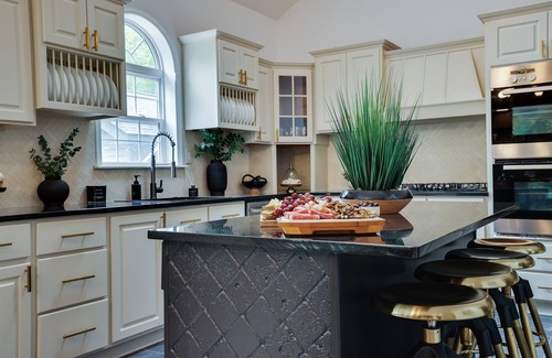Canadensis Casa | Prelaunch Prices! Heated Pool, Pickleball, Hot Tub