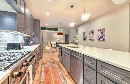 Eighth Avenue Casa | Lux Home 13 Beds Walk 2 Restaurants Rooftop