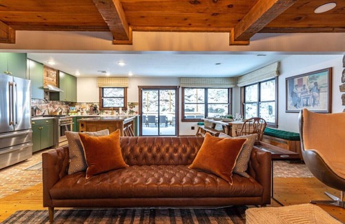 Thompson Ridge Cabina | Lux Hot Tub Cabin w Fire Pit