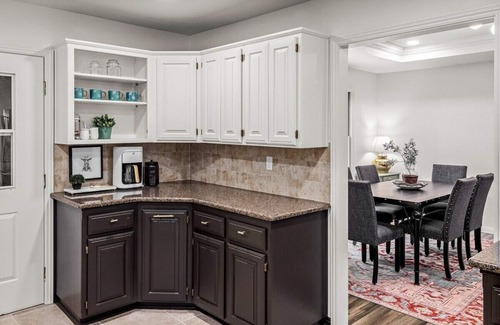 Bella Vista Casa | Lux Lake Retreat: Luxe Group Getaway!