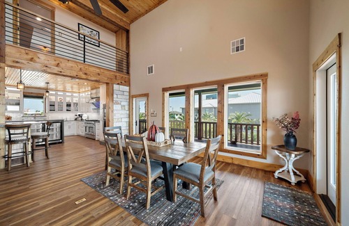 Galveston Casa | Lux Modern Waterfront Home W/ Huge Deck + Central