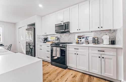 East MLK Casa | Lux near Downtown|UT|Airport|Mueller|Dell Children