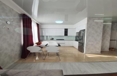 Dzerzhyns'kyi District Apartamento | Lux New Apartment новобудова