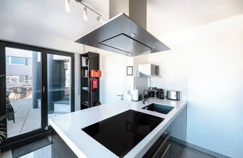 Gare Apartamento | Lux Penthouse - Terrace, Gym & Parking