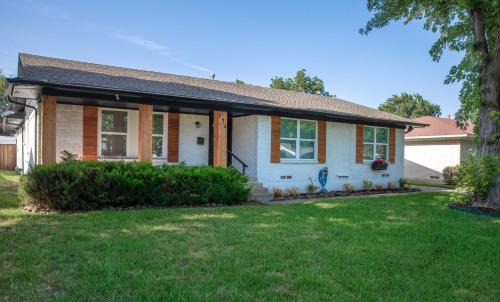 Richardson Casa | LUX ~Pet Friendly Richardson 3 bedroom 1 story Home~