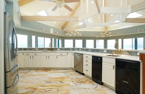 Canyon Lake Casa | Lux stay with panoramic views in Canyon Lake
