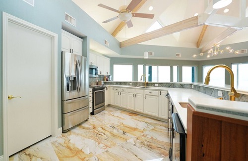 Canyon Lake Casa | Lux stay with panoramic views in Canyon Lake