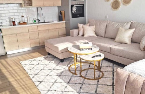 Thompson Estate Apartamento | Lux Studio near Junction Mall Lavington With swimming pool & gym, lounge area