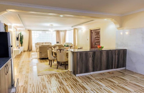 Naivasha Casa | Lux Suites Golden View Manor Naivasha