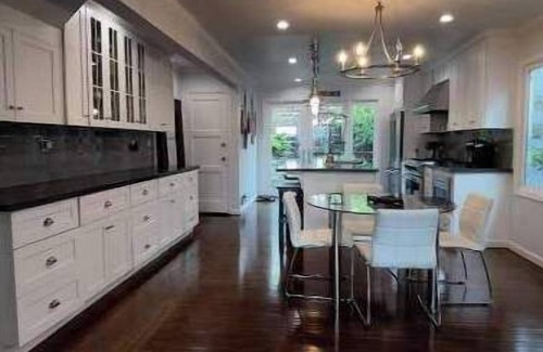 Lakeshore Casa | Lux Urban Oasis near SFSU/Airport/BART and shops