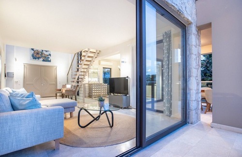 Tersanas Villa | Lux Villa-Prvt Pool-Awesome View-700m from Beach