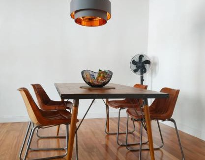 Logrono Historic Centre Apartamento | Lux Wood Loft with Air Con & Lift