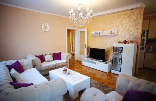 Sombor Apartamento | Lux11