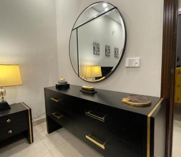 Lahore Apartamento | LuxAir - Retreat 2BHK