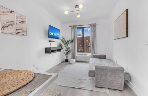 Elizabeth Apartamento | Luxe 1BR/5 Min to EWR/Near Prudential & NYC
