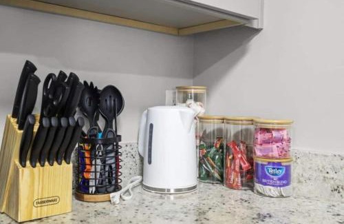 Charlotte Apartamento | Luxe 1BR Suite Waverly Charlotte