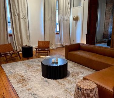 Downtown Wilmington Casa | Luxe 220, Unit 6 - Adjoining Pool Table Penthouse Suites