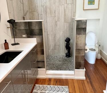 Downtown Wilmington Casa | Luxe 220, Unit 6 - Adjoining Pool Table Penthouse Suites