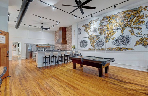 Downtown Wilmington Apartamento | Luxe 220, Unit 7 - Entire Penthouse Property (sleeps 20)