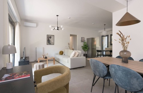 Marousi Apartamento | Luxe 2BR Living in Marousi