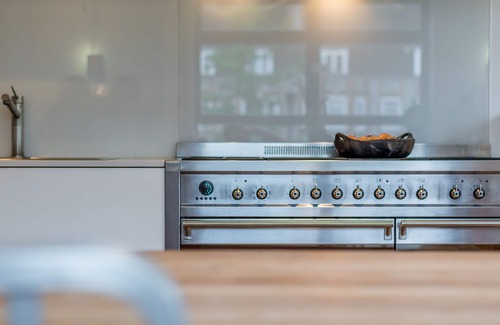 Holloway Apartamento | Luxe 3b/3b duplex w/ terrace, BBQ & parking. Near Kings Cross & central London.