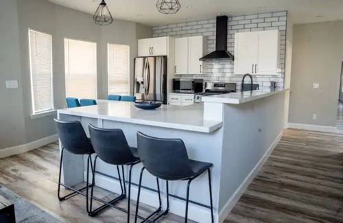Hoover - Foster Casa | Luxe 3BR Oakland Escape | Chic Outdoor Living