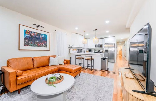 Newark Casa | LUXE 3BR Stay Free Parking Near NYC