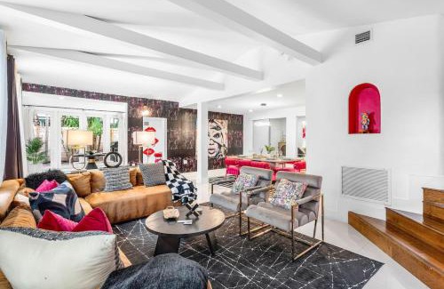 Victoria Park Casa | Luxe 5BR 4BA I Heated Pool 10 Min to Beach I BBQ