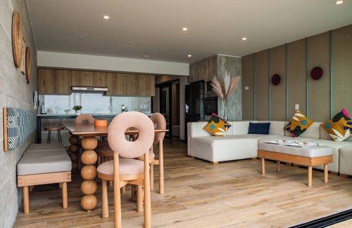 Punta Hermosa Apartamento | Luxe Apartment professionally decorated Punta Hermosa