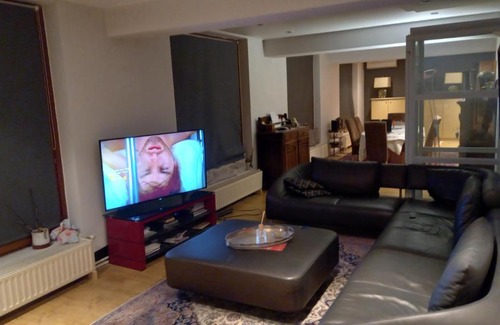 Dendermonde Apartamento | Luxe appartement met 3 slaapkamers en 1 kingsize bed slaapzetel en drie dubbelbedden