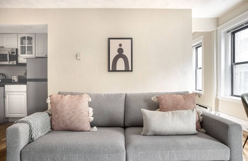 Back Bay Apartamento | Luxe Back Bay 1BR w/ W/D, near Green Line, by Blueground
