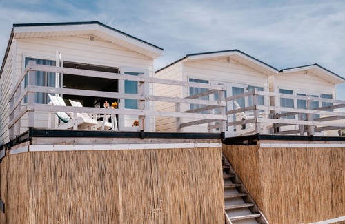 Wijk aan Zee Chalet De Esquí | Luxe beach lodges in Wijk aan Zee | Vakantie op het strand!