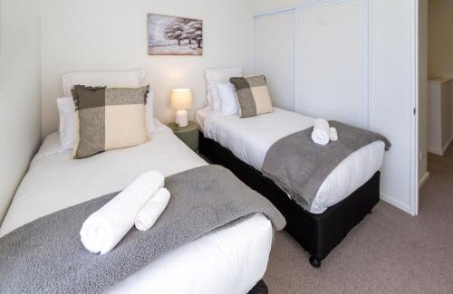 Christchurch Apartamento | Luxe City Stay, Sleeps 7, Free Car Park