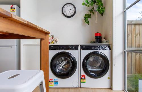 Christchurch Apartamento | Luxe City Stay, Sleeps 7, Free Car Park