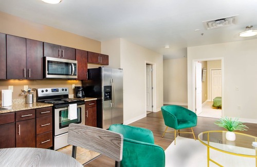 Downtown Pittsburgh Apartamento | Luxe City Views | Premium Location 8th Floor | 24/7 Gym Terrace Roku