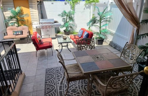 East New York Apartamento | Luxe-Exquisite & Cozy-15 minutes to JFK Airport, 2-minute walk to L train to NYC