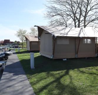 Wommels Otro | Luxe glamping tenten aan het water