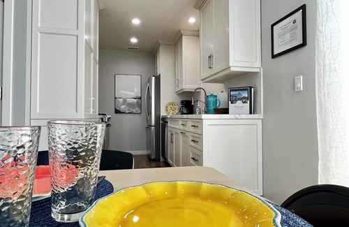 Santa Maria Casa | Luxe Hideaway: Private Patio, BBQ, Wineries, 20 min to Beaches, King bed