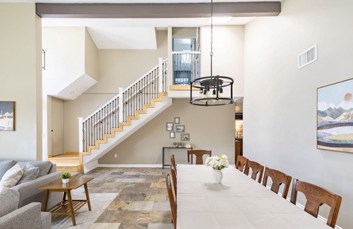 University City Casa | Luxe Home For Your Family