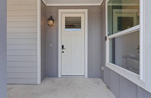 University Hills and Windsor Park Casa | Luxe Home! Sleeps 12+! Great for ACl, F1, + More!