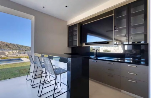 San Jose del Cabo Villa | Luxe Kid Friendly Villa w/Pool, Housekeeping & Golf Cart. Access to Dunes Club.