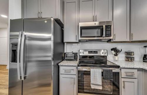 Hayes Apartamento | Luxe King 2BR Suite Mins to Downtown Durham