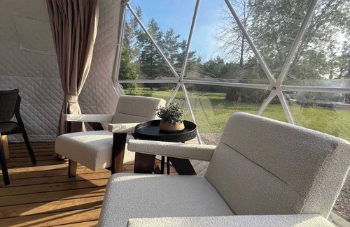 Miller Lake Casa | Luxe King GeoDome Tobermory Glamping West