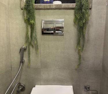Noida Apartamento | Luxe Lagoon studio