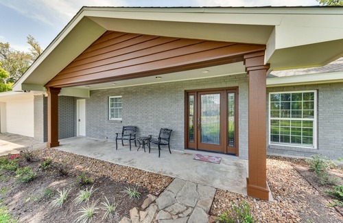 Prien Casa | Luxe Lake Charles Escape w/ Home Theater!